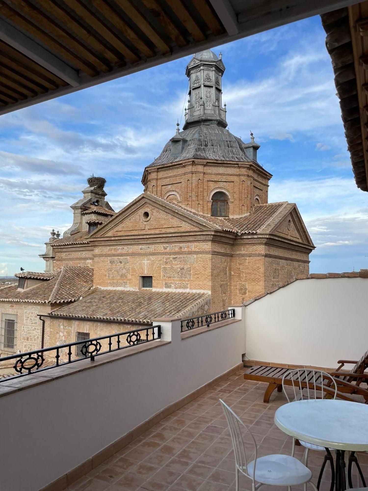 Apartamentos Turisticos La Vida De Antes Consuegra Exterior photo